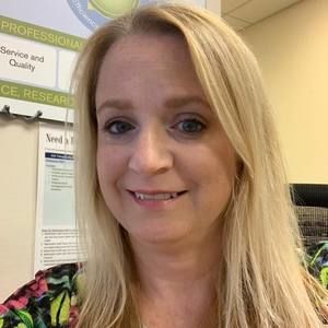 Meet your Posher, Leslie